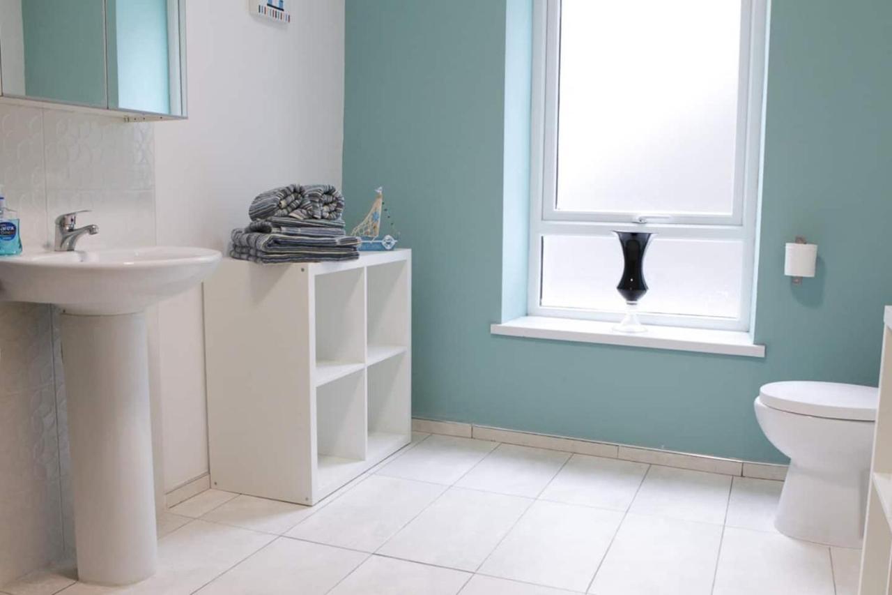 Malin View Apartments Port71 Portrush Extérieur photo
