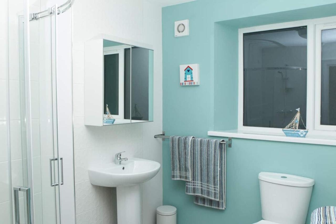 Malin View Apartments Port71 Portrush Extérieur photo